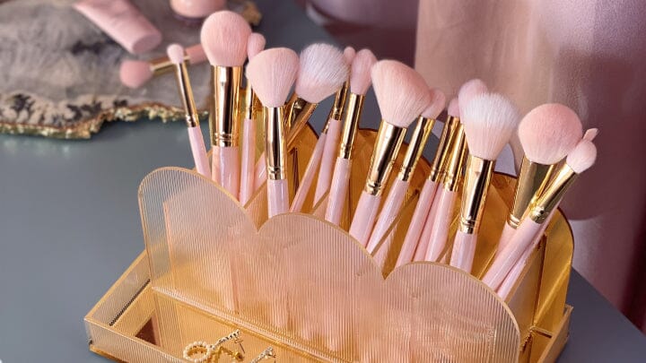 How To Store Makeup Brushes